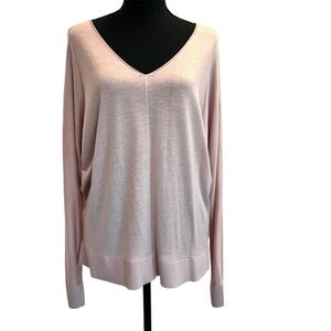 H&M light pastel pink V-neck long sleeve knit sweater nude blush lightweight M